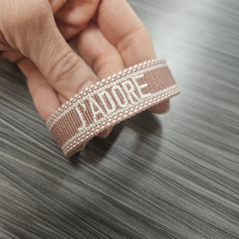 NEW "J'adore" Dusty Mauve Woven Love Bracelet